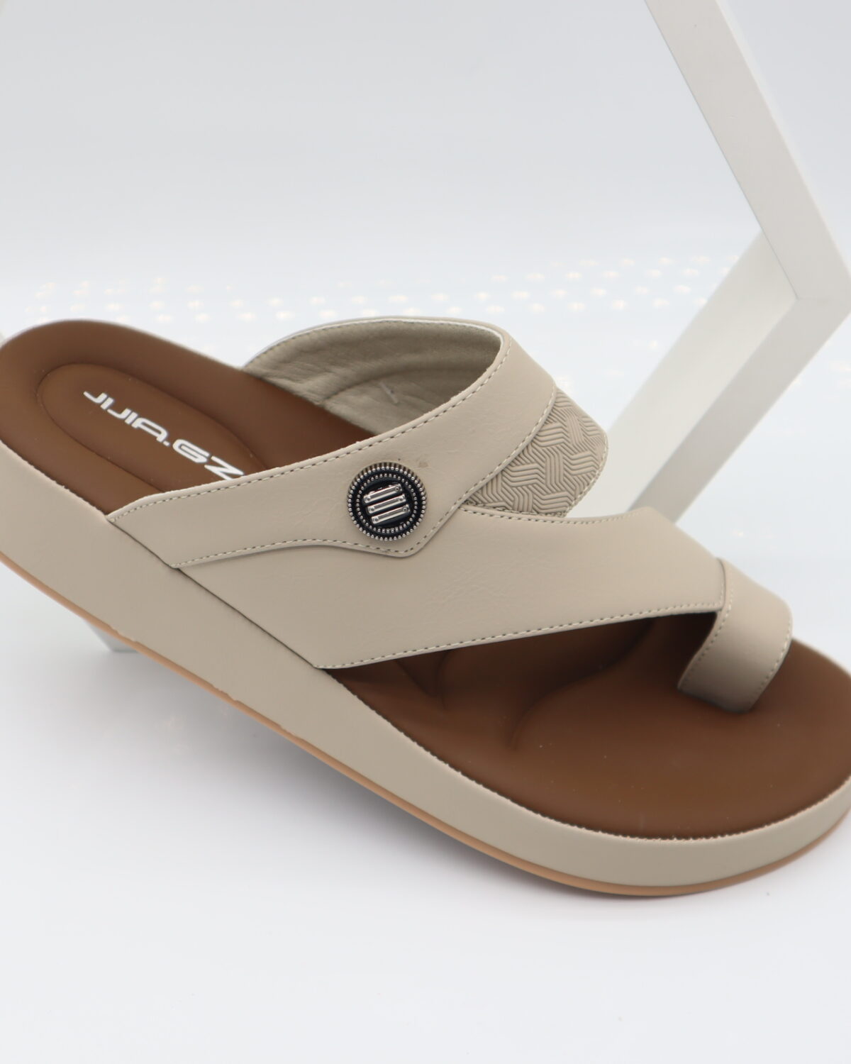 شباشب رجالية Model 61130