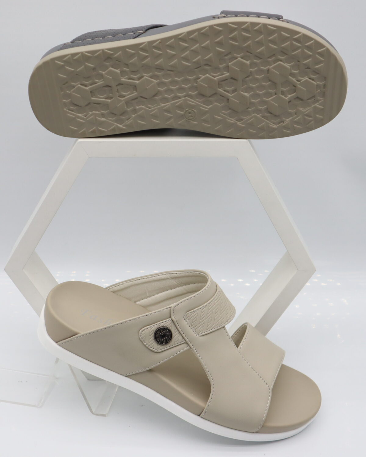 شباشب رجالية Model 6335