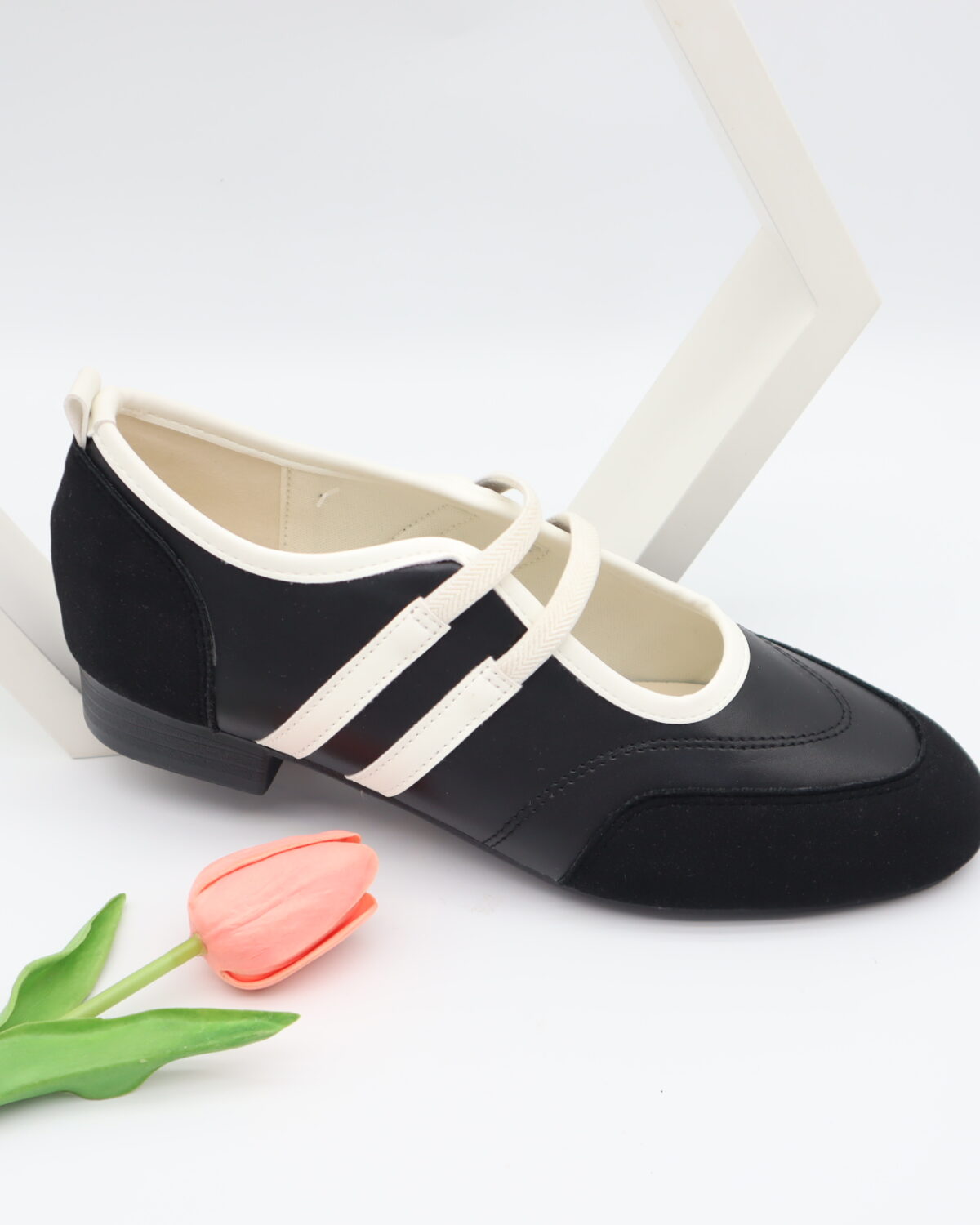Women's Vintage Two-Strap Mary Jane Casual Shoes & Walking Flats - Model BH25929 Model BH25929
