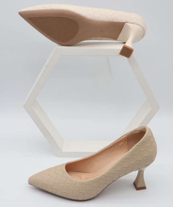 Women's Woven Pattern Pointed Toe Kitten Heel Pumps - Model GP909 Model GP909