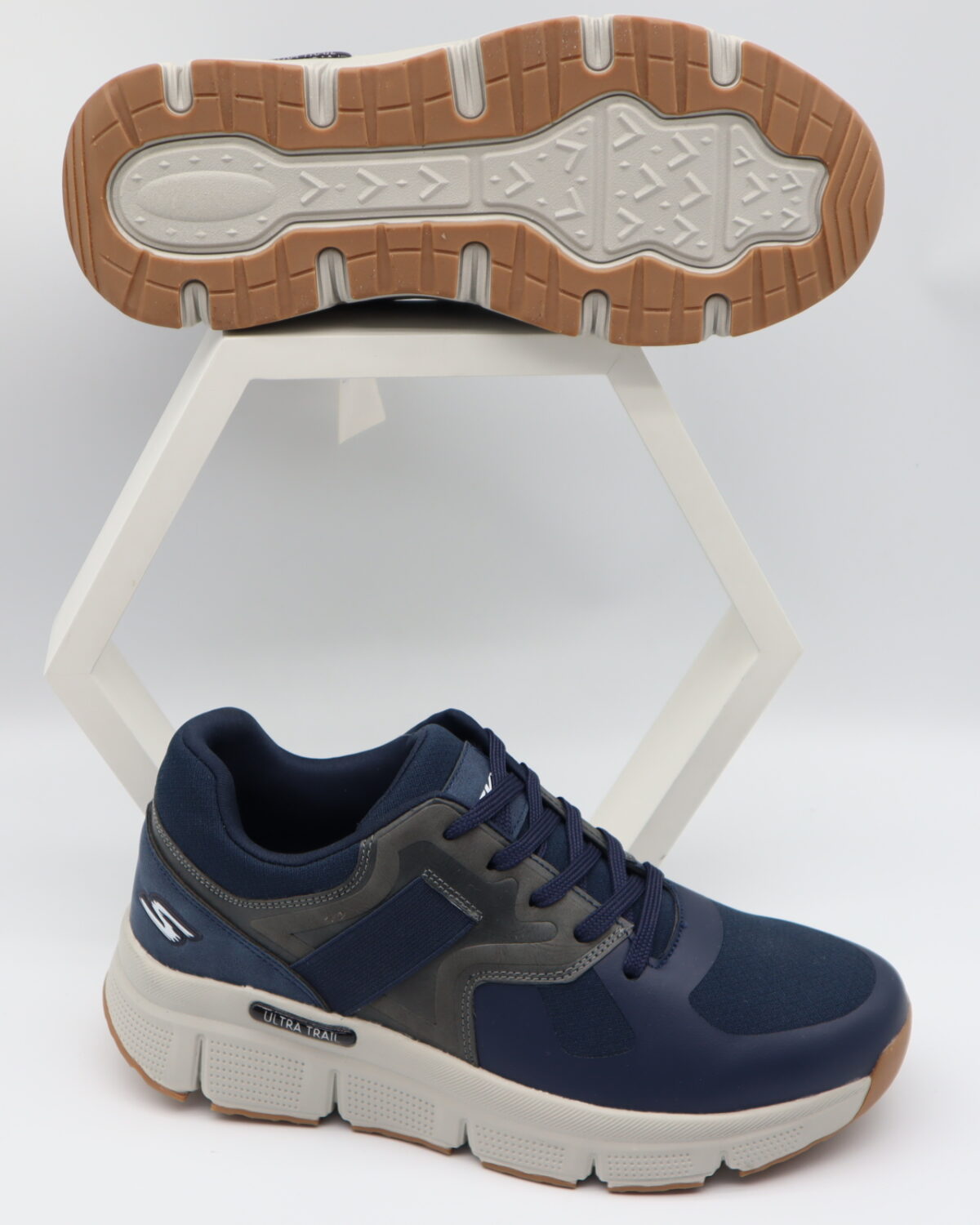 men's sports shoes Model GY