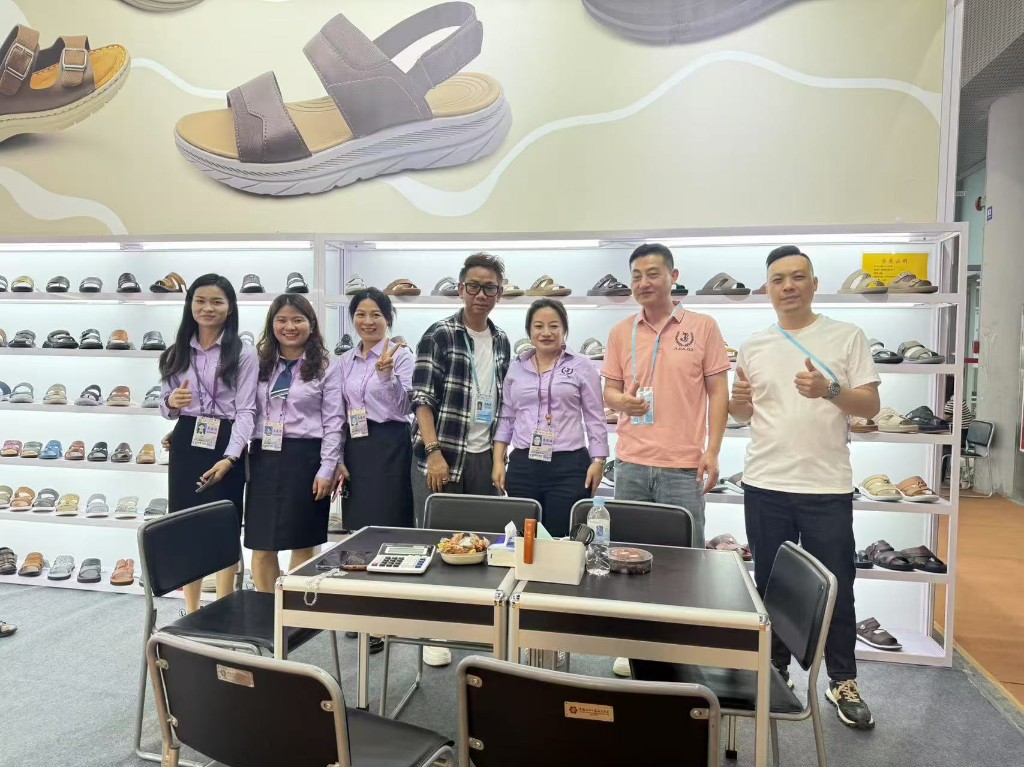 JIJIA.GZ team and visitors at Asia Fashion Thailand 2026 sandal booth